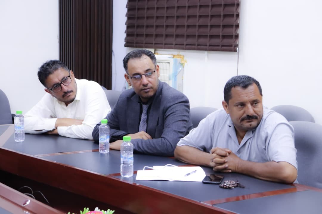 الأمانة العامة تقف أمام مستجدات الأوضاع السياسية والخدمية والأمنية في محافظات الجنوب الأمانة العامة تقف أمام مستجدات الأوضاع السياسية والخدمية والأمنية في محافظات الجنوب