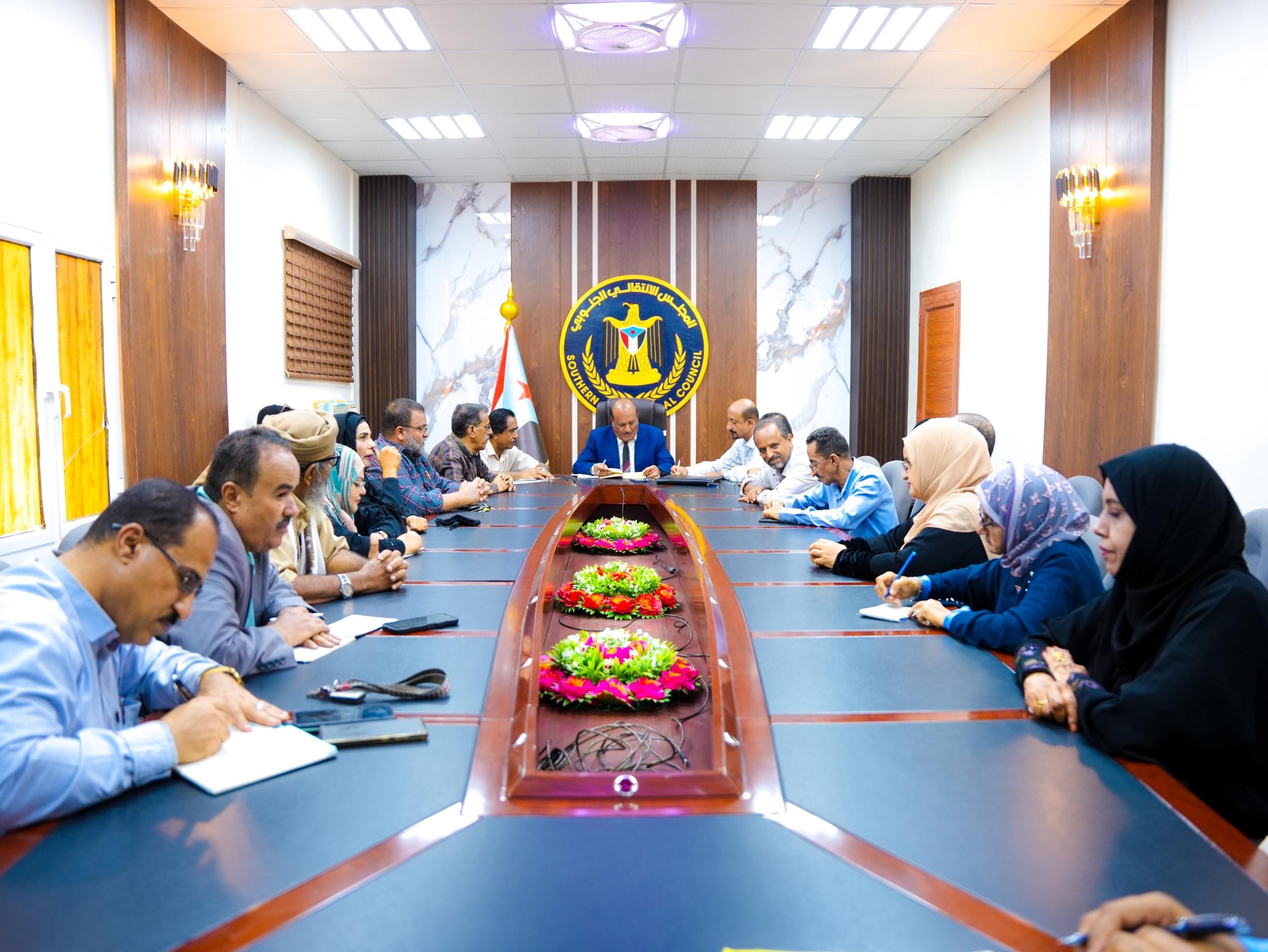 الهيئة الإدارية للجمعية الوطنية تدعو شعب الجنوب للمشاركة الفاعلة الأربعاء المقبل أمام مبنى الجمعية العمومية للتأكيد على الثوابت الوطنية" الهيئة الإدارية للجمعية الوطنية تدعو شعب الجنوب للمشاركة الفاعلة الأربعاء المقبل أمام مبنى الجمعية العمومية للتأكيد على الثوابت الوطنية"