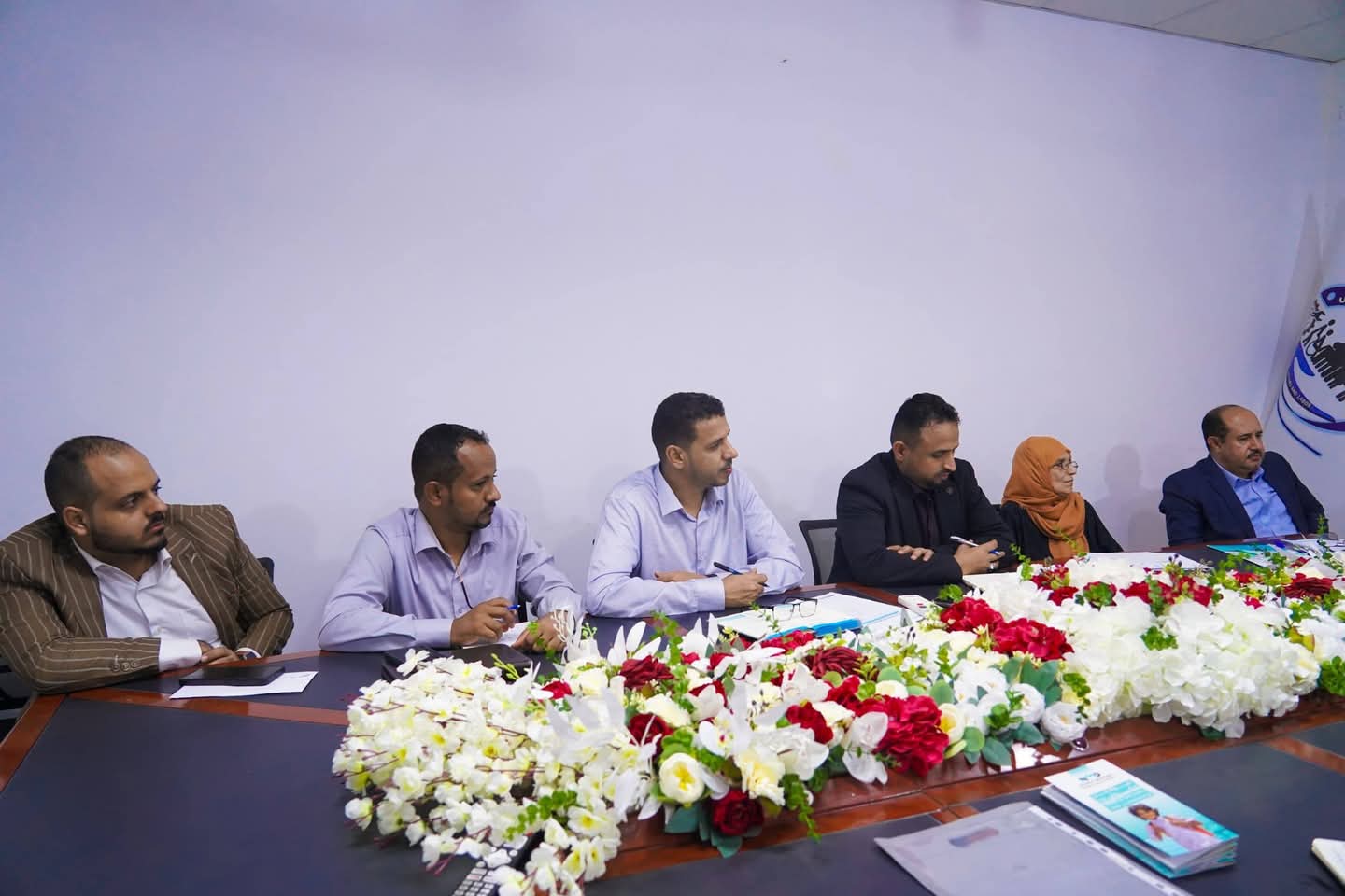 وزير الشؤون الاجتماعية والعمل يلتقي بممثلي منظمة صناع النهضة - وزير الشؤون الاجتماعية والعمل يلتقي بممثلي منظمة صناع النهضة -