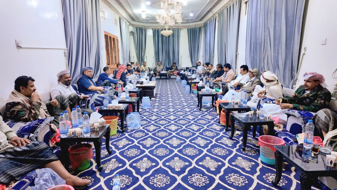 محافظ شبوة يعود إلى عتق عقب زيارة الى الرياض محافظ شبوة يعود إلى عتق عقب زيارة الى الرياض