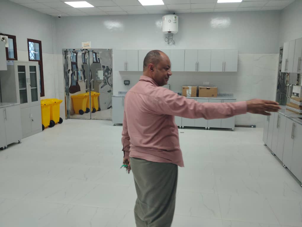 حدث حضرمي مرتقب.. اللمسات الأخيرة تسبق افتتاح سوق العسل المركزي بمديرية القطن في أبريل القادم "شاهد صور" حدث حضرمي مرتقب.. اللمسات الأخيرة تسبق افتتاح سوق العسل المركزي بمديرية القطن في أبريل القادم "شاهد صور"