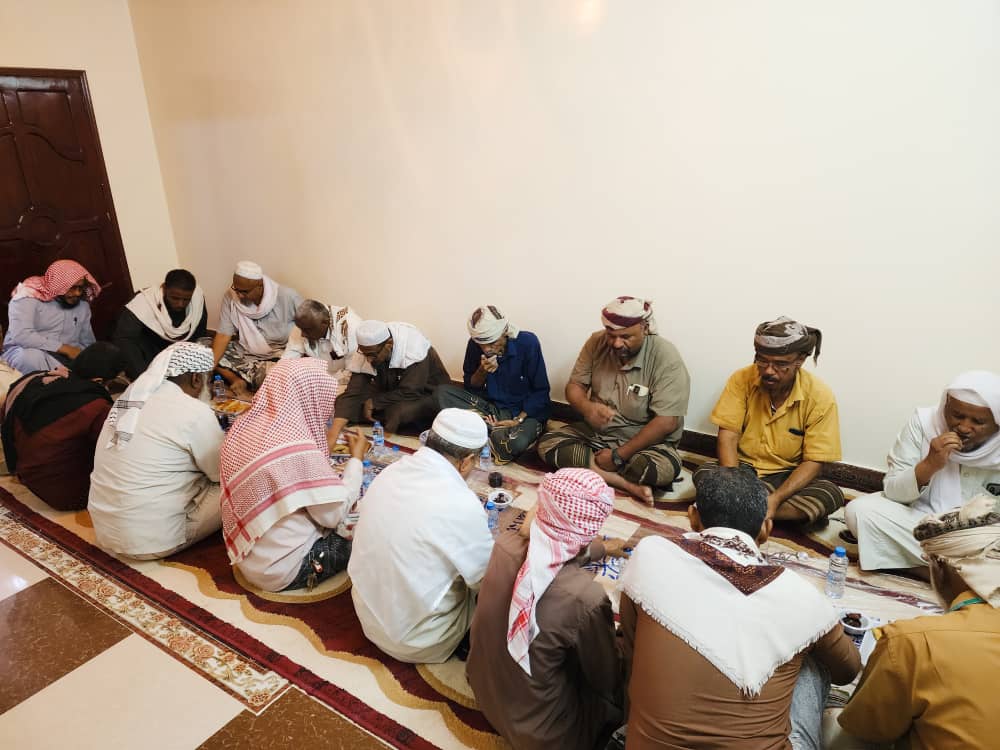 القطن تشهد لقاءً رمضانيًا جامعًا بدعوة الشيخ عمر المشي وبحضور قيادة حاضرة حضرموت وكِندة والمشايخ والوجهاء القطن تشهد لقاءً رمضانيًا جامعًا بدعوة الشيخ عمر المشي وبحضور قيادة حاضرة حضرموت وكِندة والمشايخ والوجهاء