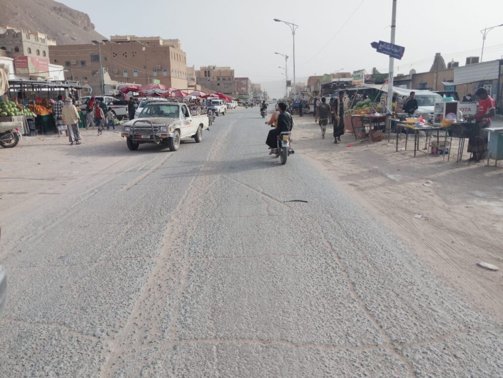 رمضان يجمعنا في حورة وادي العين.. عدسة "تاربه اليوم" ترصد ملامح الأسواق الرمضانية في المدينة التاريخية "شاهد الصور" رمضان يجمعنا في حورة وادي العين.. عدسة "تاربه اليوم" ترصد ملامح الأسواق الرمضانية في المدينة التاريخية "شاهد الصور"