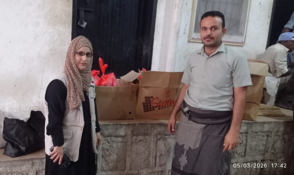 مؤسسة قنوات الأمل توزع 450 وجبة إفطار وعشاء في الغيضة لنزلاء السجن والأسر المتعففة مؤسسة قنوات الأمل توزع 450 وجبة إفطار وعشاء في الغيضة لنزلاء السجن والأسر المتعففة