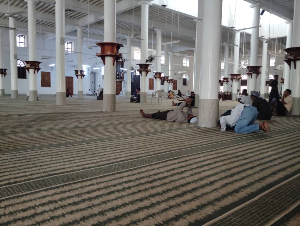 سيئون تتألق في رمضان.. أسواق نابضة بالحياة ومساجد عامرة وروائح البخور تملأ الأجواء "صور" سيئون تتألق في رمضان.. أسواق نابضة بالحياة ومساجد عامرة وروائح البخور تملأ الأجواء "صور"