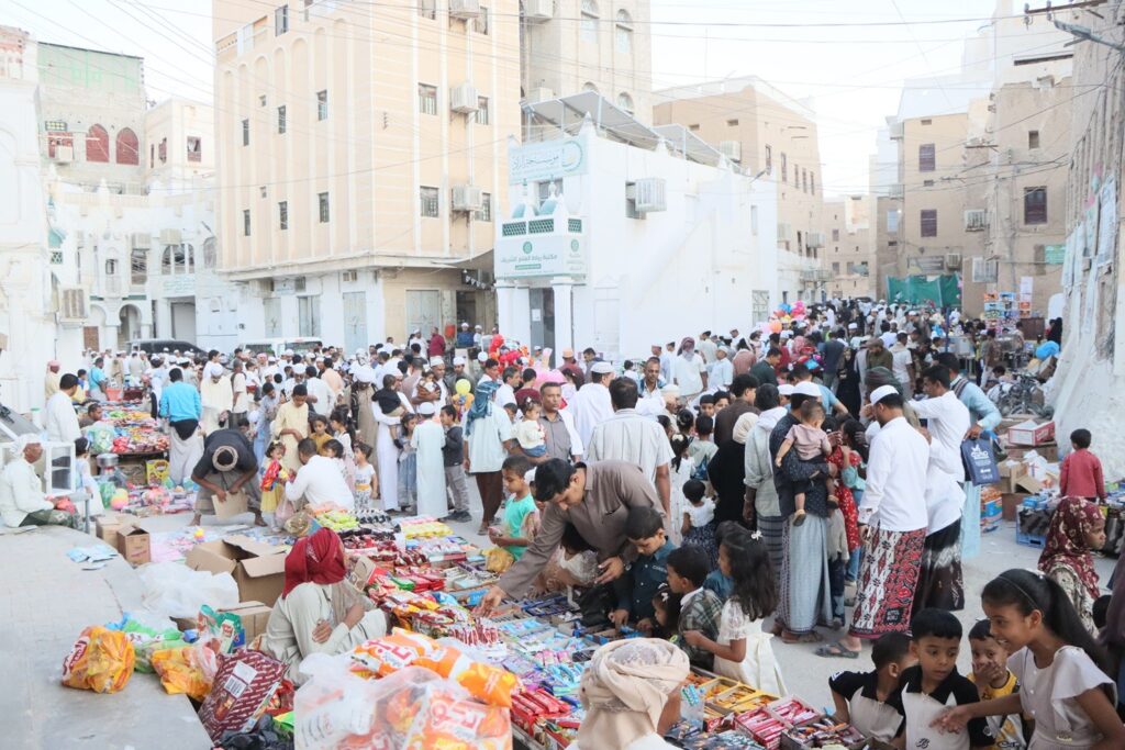 جلسات ذكر ووعظ ودعاء وأناشيد دينية في ختم رباط العلم الشريف ومسجد الرياض بسيئون ليلة 19 رمضان جلسات ذكر ووعظ ودعاء وأناشيد دينية في ختم رباط العلم الشريف ومسجد الرياض بسيئون ليلة 19 رمضان
