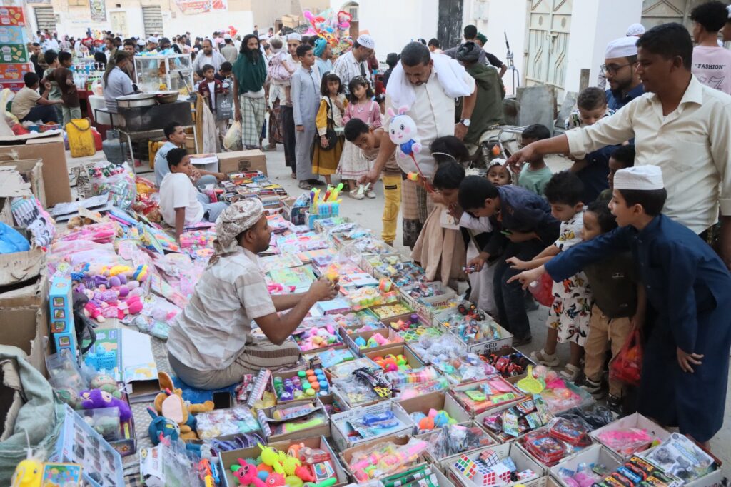 جلسات ذكر ووعظ ودعاء وأناشيد دينية في ختم رباط العلم الشريف ومسجد الرياض بسيئون ليلة 19 رمضان جلسات ذكر ووعظ ودعاء وأناشيد دينية في ختم رباط العلم الشريف ومسجد الرياض بسيئون ليلة 19 رمضان
