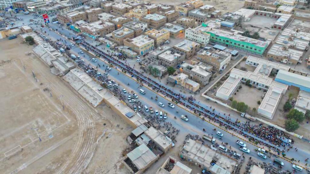 تريم : سفراء التطوع تنظم مائدة “تريم الكبرى” وتجمع آلاف الصائمين في إفطار جماعي يعزز قيم التكافل المجتمعي تريم : سفراء التطوع تنظم مائدة “تريم الكبرى” وتجمع آلاف الصائمين في إفطار جماعي يعزز قيم التكافل المجتمعي