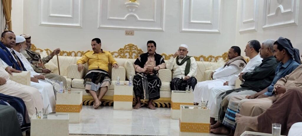 في ليلة رمضانية مباركة بتاربة.. الشيخ مشعل العامري يقيم إفطارًا وعشاءً تكريميًا بمناسبة ختم مسجد إبراهيم بحضور قيادات قبلية وسياسية ورسمية في ليلة رمضانية مباركة بتاربة.. الشيخ مشعل العامري يقيم إفطارًا وعشاءً تكريميًا بمناسبة ختم مسجد إبراهيم بحضور قيادات قبلية وسياسية ورسمية