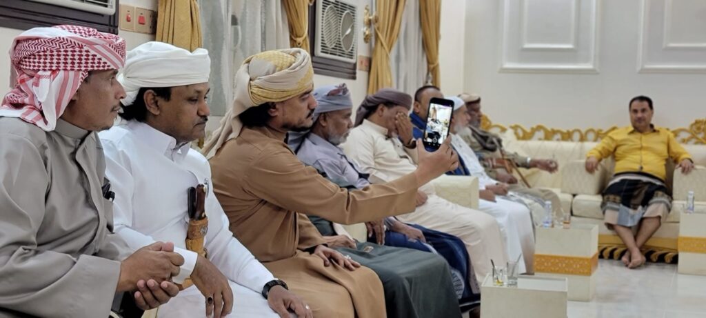 في ليلة رمضانية مباركة بتاربة.. الشيخ مشعل العامري يقيم إفطارًا وعشاءً تكريميًا بمناسبة ختم مسجد إبراهيم بحضور قيادات قبلية وسياسية ورسمية في ليلة رمضانية مباركة بتاربة.. الشيخ مشعل العامري يقيم إفطارًا وعشاءً تكريميًا بمناسبة ختم مسجد إبراهيم بحضور قيادات قبلية وسياسية ورسمية