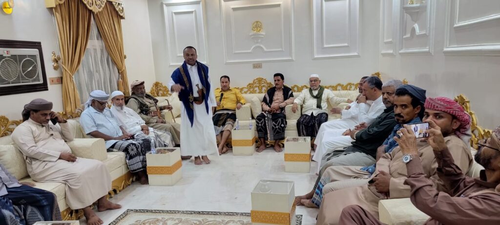 في ليلة رمضانية مباركة بتاربة.. الشيخ مشعل العامري يقيم إفطارًا وعشاءً تكريميًا بمناسبة ختم مسجد إبراهيم بحضور قيادات قبلية وسياسية ورسمية في ليلة رمضانية مباركة بتاربة.. الشيخ مشعل العامري يقيم إفطارًا وعشاءً تكريميًا بمناسبة ختم مسجد إبراهيم بحضور قيادات قبلية وسياسية ورسمية