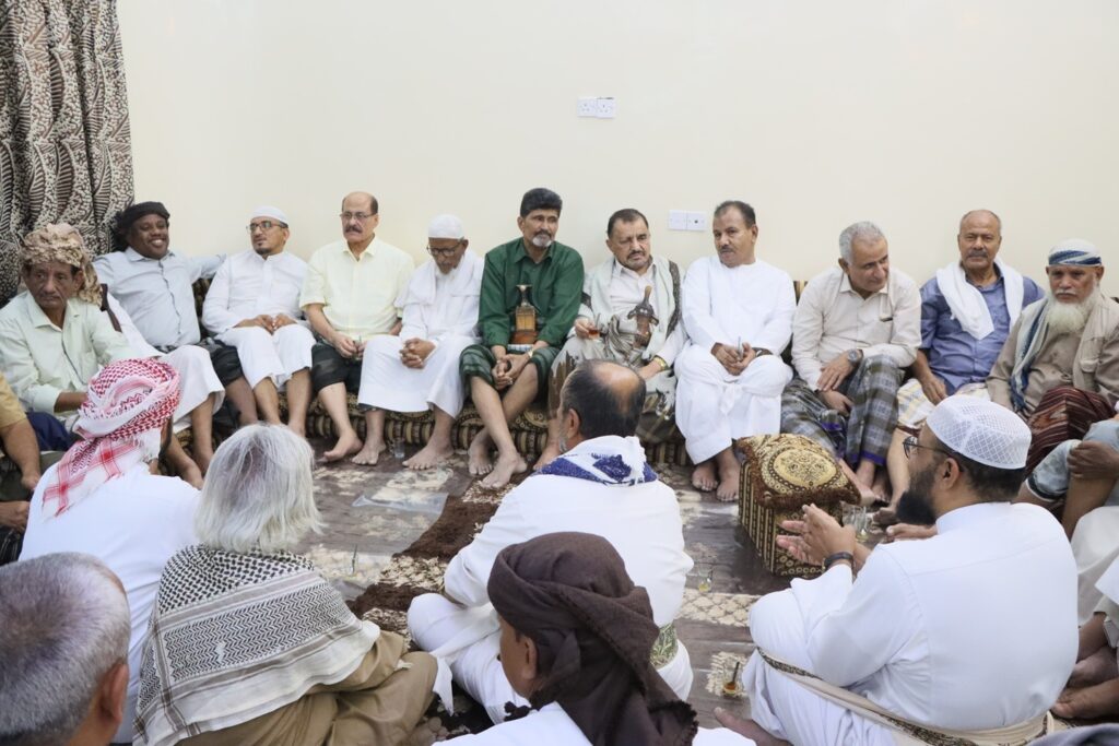 الشيخ خالد محسن العامري يقيم الافطار السنوي وأمسية رمضانية ببيته العامر بمنطقة تاربة الشيخ خالد محسن العامري يقيم الافطار السنوي وأمسية رمضانية ببيته العامر بمنطقة تاربة