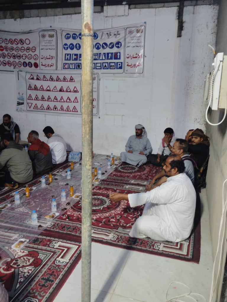 بحضور مدير أمن وشرطة وادي حضرموت.. إدارة مرور القطن تقيم مائدة الإفطار الجماعي السنوي بحضور مدير أمن وشرطة وادي حضرموت.. إدارة مرور القطن تقيم مائدة الإفطار الجماعي السنوي