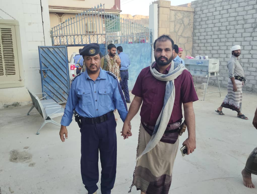 بحضور مدير أمن وشرطة وادي حضرموت.. إدارة مرور القطن تقيم مائدة الإفطار الجماعي السنوي بحضور مدير أمن وشرطة وادي حضرموت.. إدارة مرور القطن تقيم مائدة الإفطار الجماعي السنوي