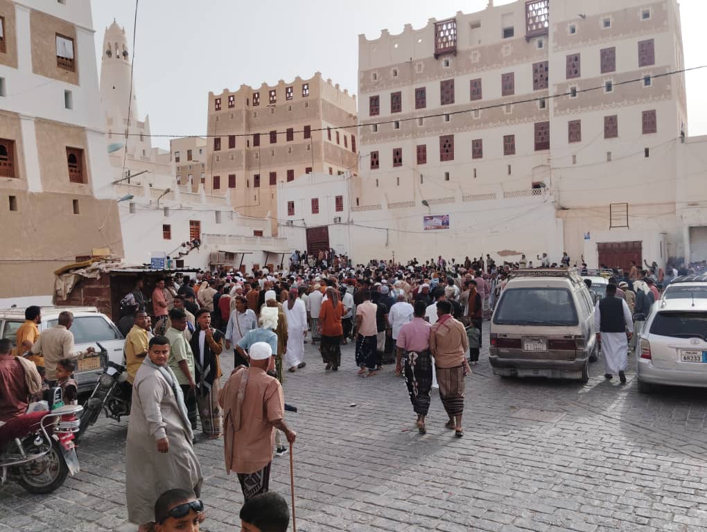 زينة العيد والطيالة والعواد بشبام زينة العيد والطيالة والعواد بشبام