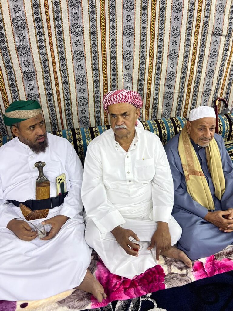 قبيلة آل باجري تقيم العواد الجماعي السابع عشر للقبيلة بمناسبة عيد الفطر المبارك في ضيافة مكتب آل حسن بن علي قبيلة آل باجري تقيم العواد الجماعي السابع عشر للقبيلة بمناسبة عيد الفطر المبارك في ضيافة مكتب آل حسن بن علي