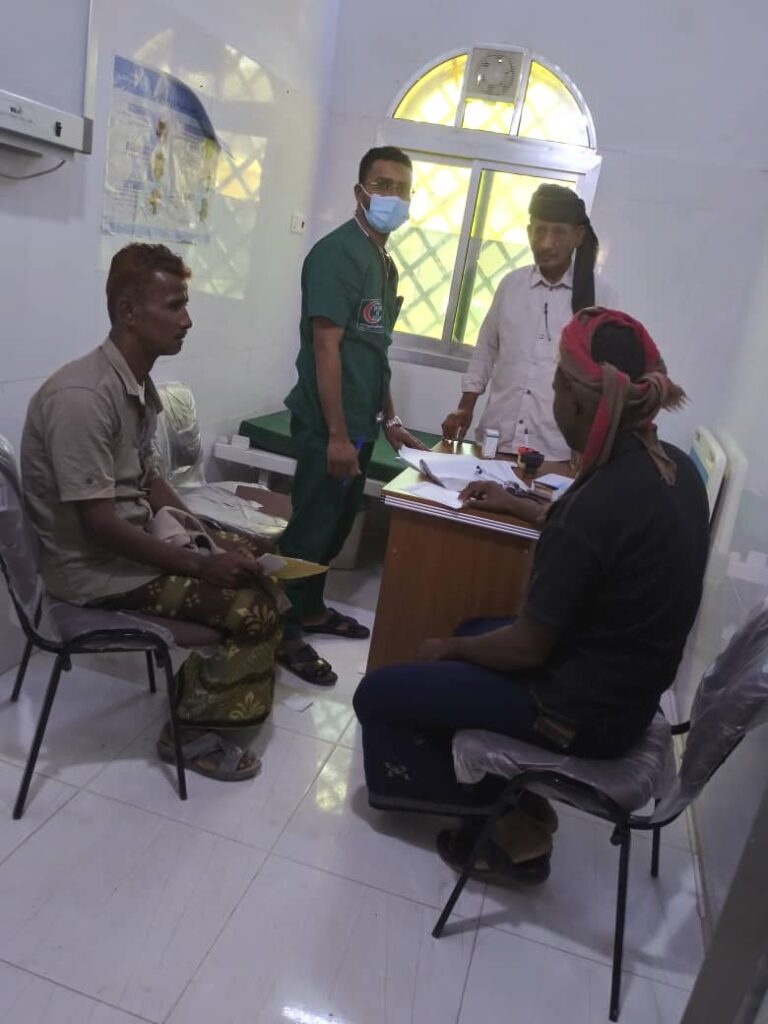 نائب مدير عام مكتب وزارة الصحة العامة والسكان بالوادي والصحراء يقوم بزياره ميدانية لمستشفى تريم ومجمع عيديد الصحي نائب مدير عام مكتب وزارة الصحة العامة والسكان بالوادي والصحراء يقوم بزياره ميدانية لمستشفى تريم ومجمع عيديد الصحي