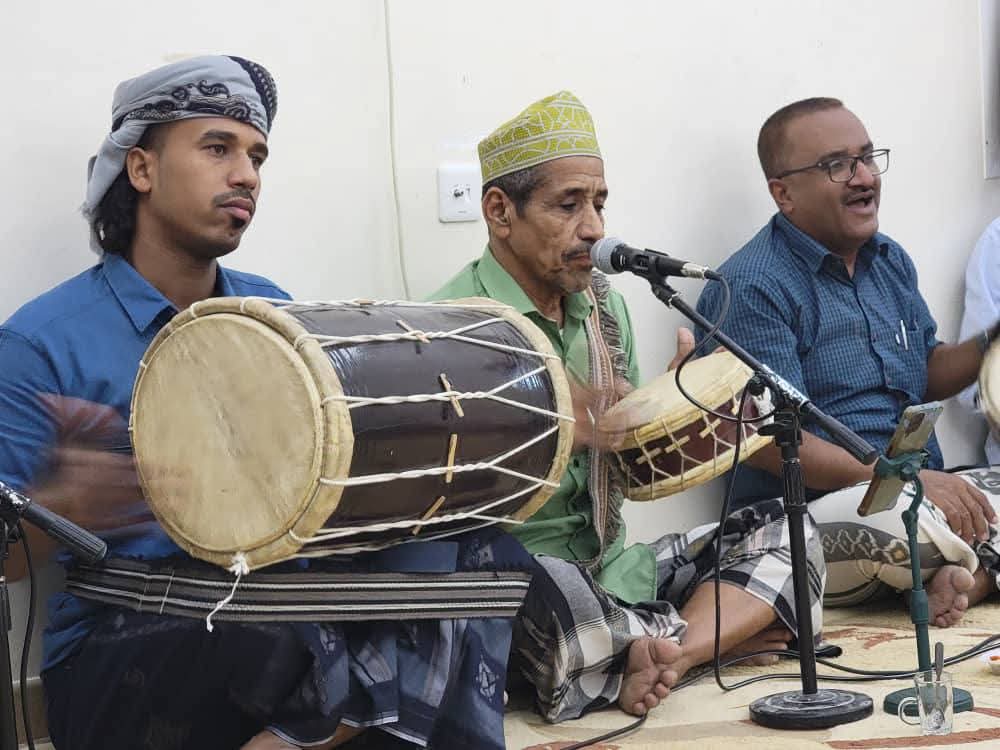 ليلة من التراث والبهجة في تريم تستحق التوثيق والنشر ليلة من التراث والبهجة في تريم تستحق التوثيق والنشر