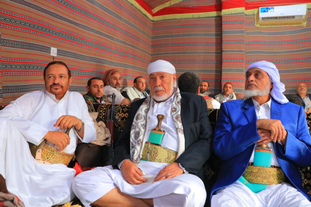 مشائخ ووجهاء خمس محافظات يدينون الجريمة الإرهابية التي استهدفت القيادي الروحاني ومرافقيه بمأرب مشائخ ووجهاء خمس محافظات يدينون الجريمة الإرهابية التي استهدفت القيادي الروحاني ومرافقيه بمأرب