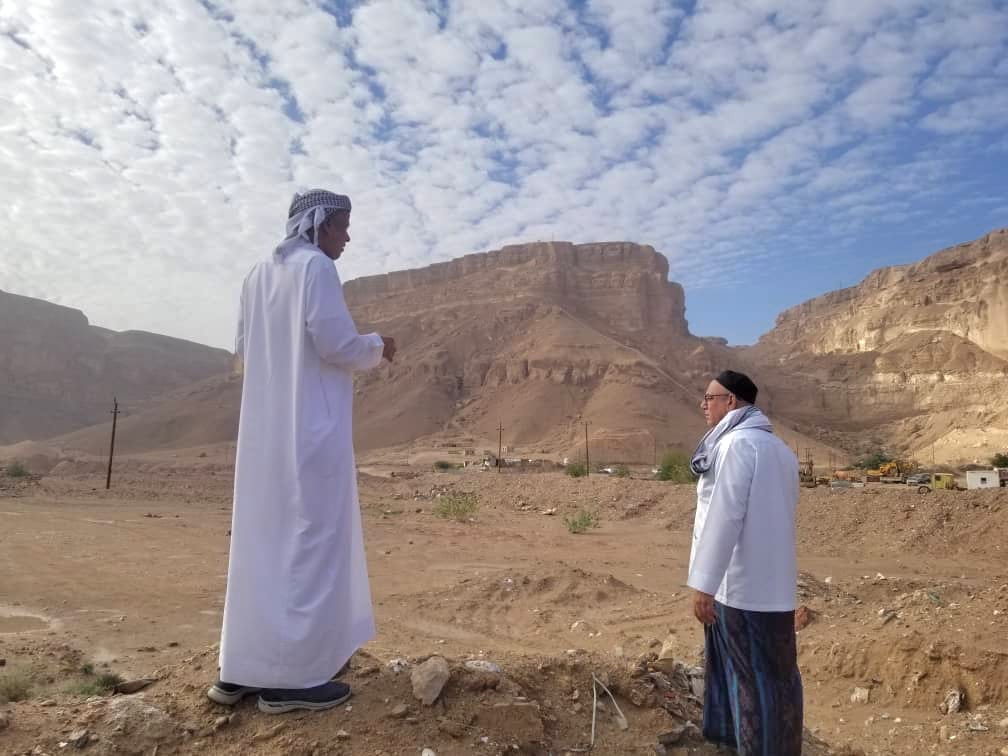 مدير عام سيئون يطلع ميدانيا على أضرار الأمطار والسيول بعدد من مناطق المديرية ويوجه بسرعة المعالجة. مدير عام سيئون يطلع ميدانيا على أضرار الأمطار والسيول بعدد من مناطق المديرية ويوجه بسرعة المعالجة.