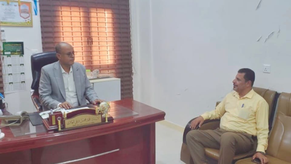 مدير عام سيئون يتفقد سير التعليم ويطلع على المبنى الجديد بثانوية الصبان ويزور مكتب التربية بالمديرية. مدير عام سيئون يتفقد سير التعليم ويطلع على المبنى الجديد بثانوية الصبان ويزور مكتب التربية بالمديرية.