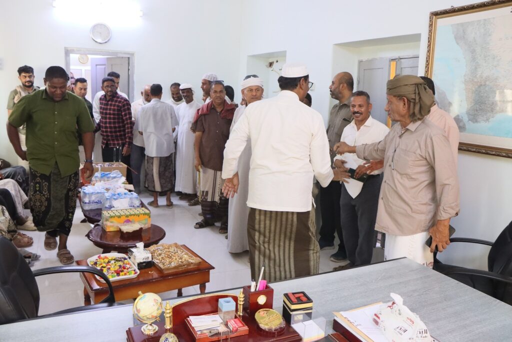 مكتب وزارة الصحة بحضرموت الوادي يقيم جلسة معاودة بعيد الفطر المبارك مكتب وزارة الصحة بحضرموت الوادي يقيم جلسة معاودة بعيد الفطر المبارك