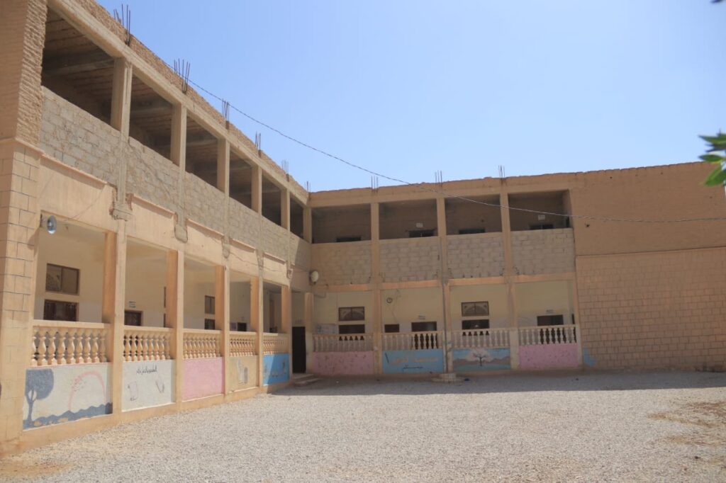 نزول ميداني لمدير عام شبام للاطلاع على أضرار الأمطار والسيول التي لحقت بمدارس المديرية ويوجه بمعالجات عاجلة نزول ميداني لمدير عام شبام للاطلاع على أضرار الأمطار والسيول التي لحقت بمدارس المديرية ويوجه بمعالجات عاجلة