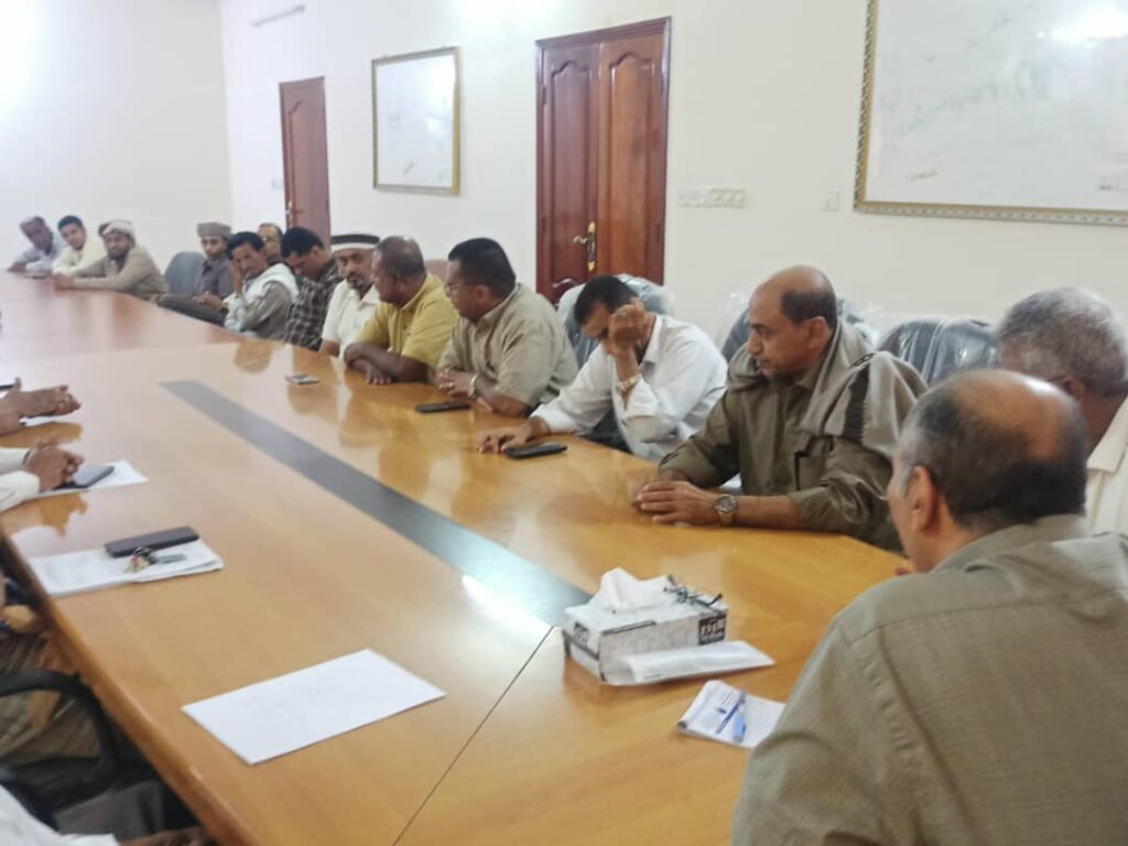 المؤسسة المحلية للمياه والصرف الصحي بوادي حضرموت تقيم عواد عيد الفطر لموظفيها المؤسسة المحلية للمياه والصرف الصحي بوادي حضرموت تقيم عواد عيد الفطر لموظفيها