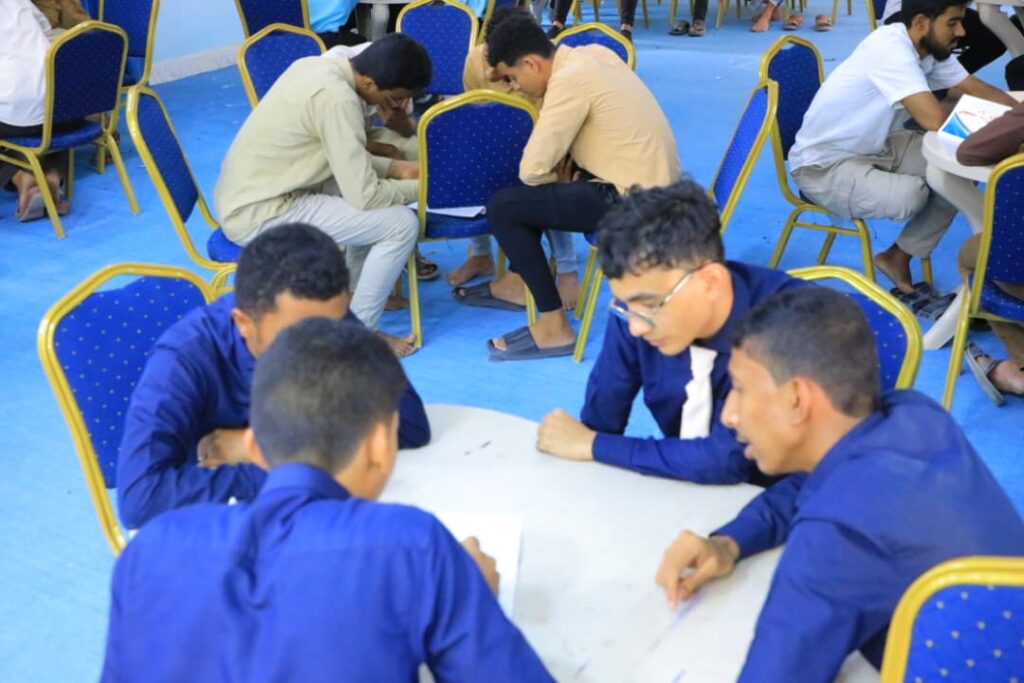 ثانوية الغرفة تحقق بطولة المسابقة العامة لثانويات البنين بمديرية سيئون، وثانوية الرواد الأهلية وصيفًا ثانوية الغرفة تحقق بطولة المسابقة العامة لثانويات البنين بمديرية سيئون، وثانوية الرواد الأهلية وصيفًا