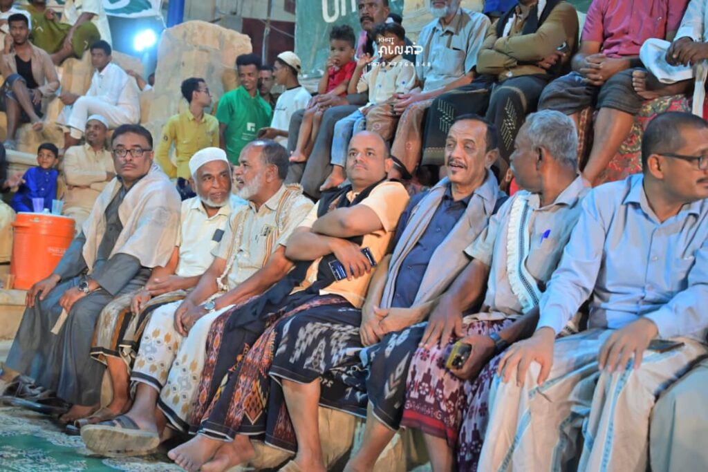 ليلة الفرح الأخضر في تريم: تحالف المحيضرة يحتفي بأبطال الطائرة في مهرجان جماهيري استثنائي "صور" ليلة الفرح الأخضر في تريم: تحالف المحيضرة يحتفي بأبطال الطائرة في مهرجان جماهيري استثنائي "صور"