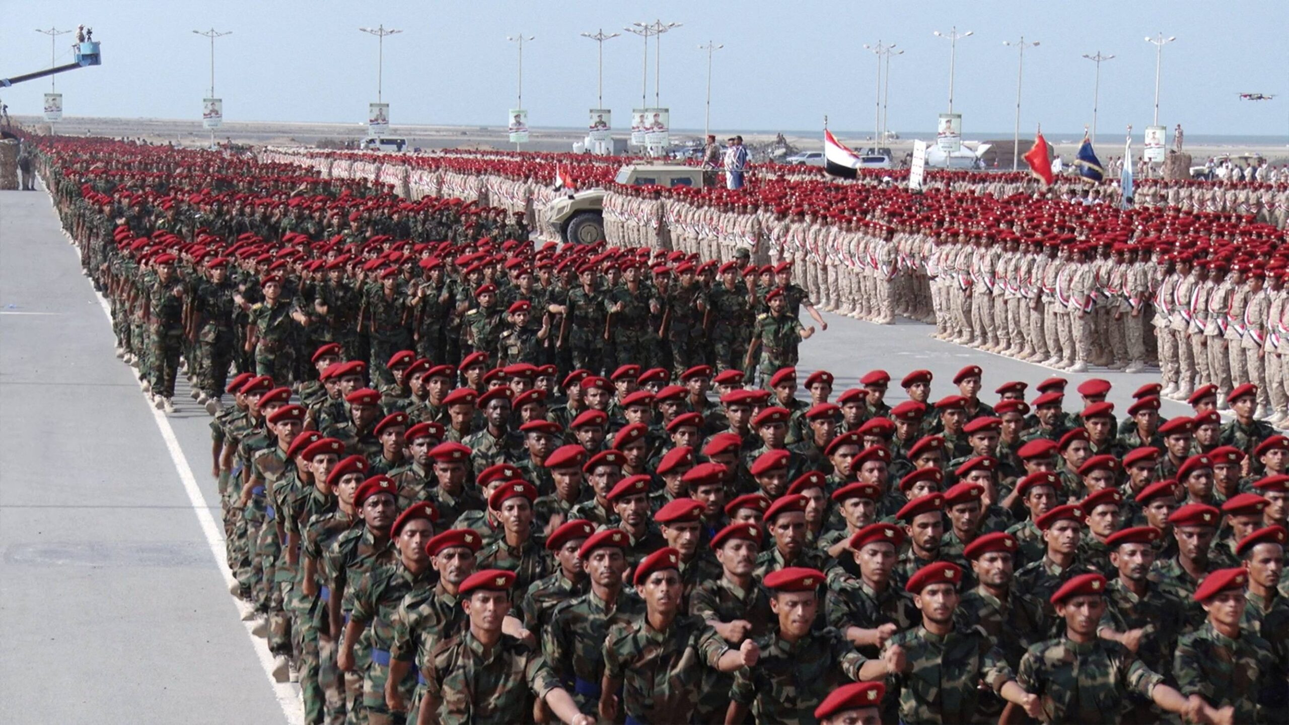 الحوثيون يتبنّون ثالث هجماتهم على إسرائيل خلال 5 أيام - الحوثيون يتبنّون ثالث هجماتهم على إسرائيل خلال 5 أيام -