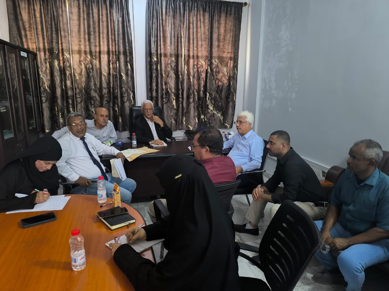 عدن.. استلام وتسليم مكتب السياحة بين المدير السلف والخلف بحضور لجنة من المحافظة عدن.. استلام وتسليم مكتب السياحة بين المدير السلف والخلف بحضور لجنة من المحافظة