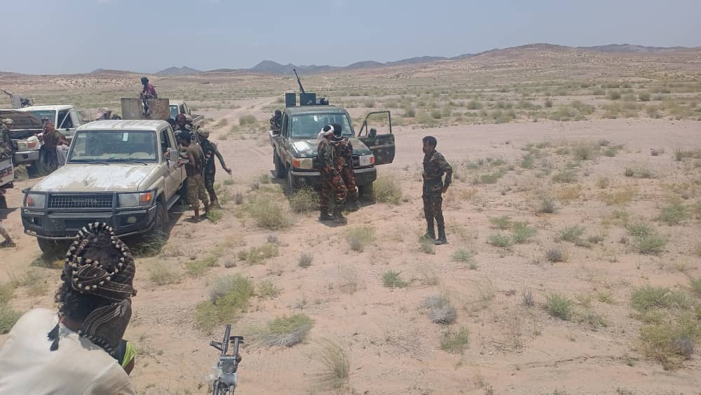 مدير أمن أبين ينفذ حملة أمنية في أحور لضبط أوكار تعذيب مهاجرين أفارقة مدير أمن أبين ينفذ حملة أمنية في أحور لضبط أوكار تعذيب مهاجرين أفارقة