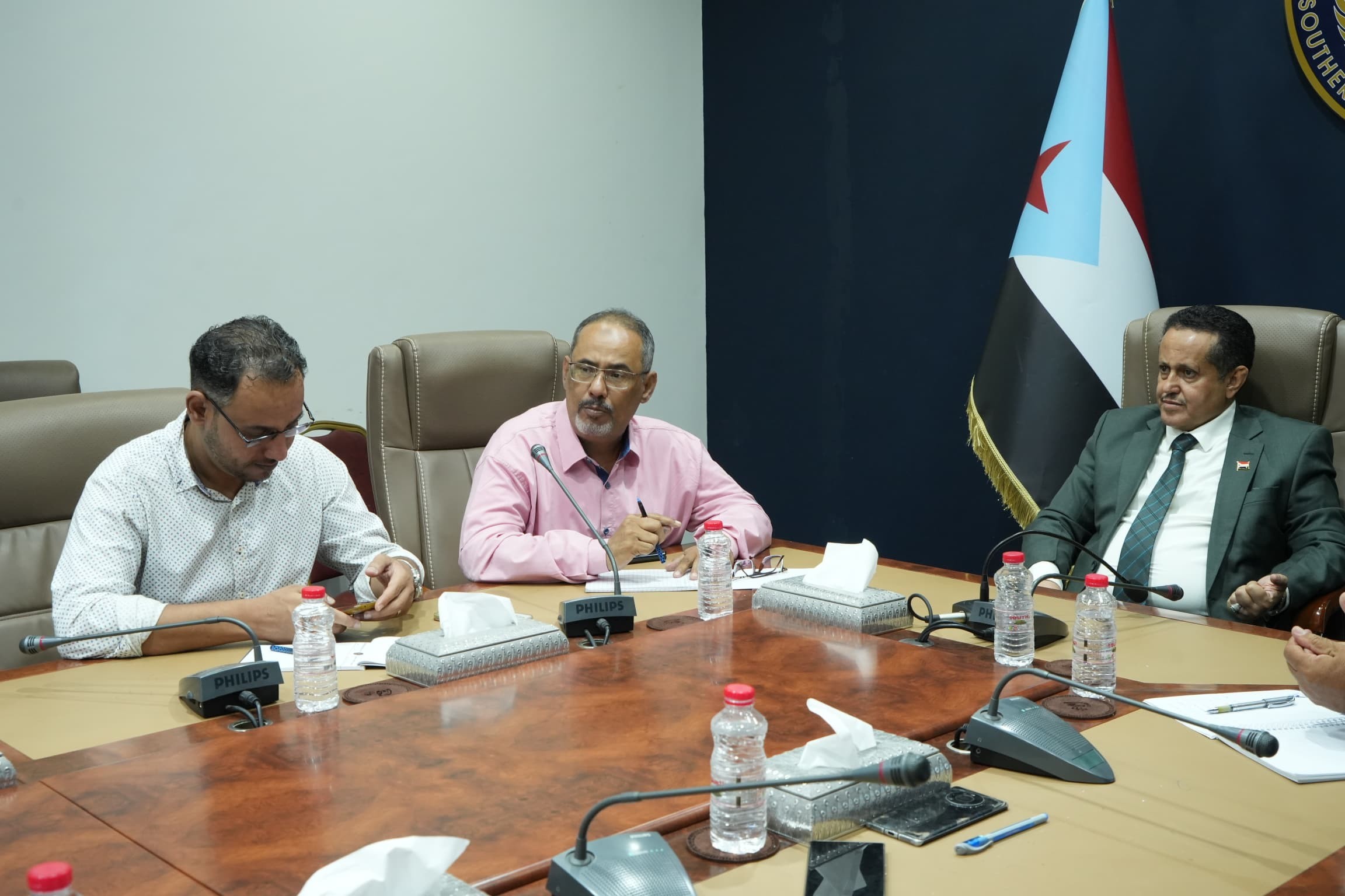 القائم بأعمال الأمين العام يعقد لقاء بهيئة الإعلام والثقافة لمناقشة خطة عملها المستقبلية القائم بأعمال الأمين العام يعقد لقاء بهيئة الإعلام والثقافة لمناقشة خطة عملها المستقبلية