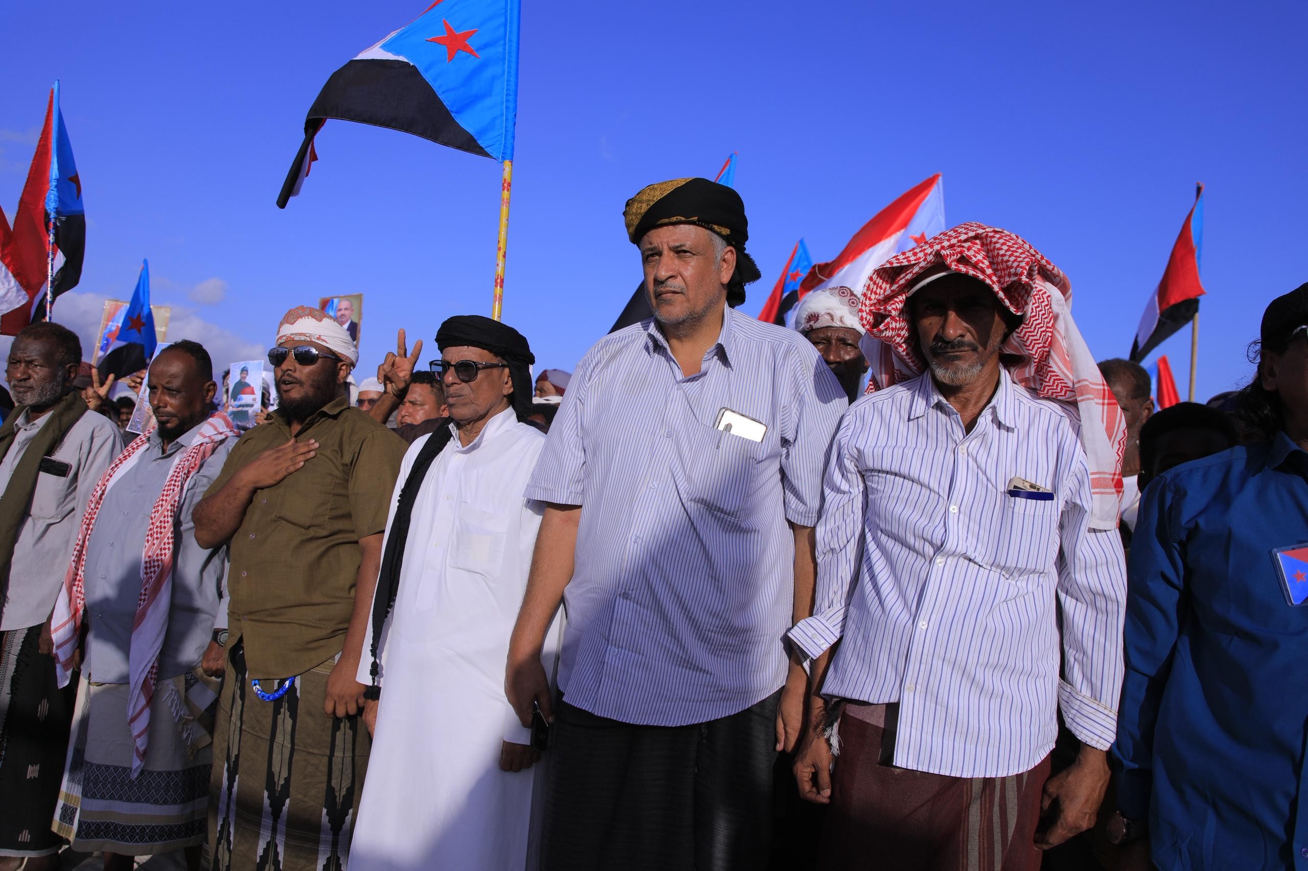 استجابة لدعوة المجلس الانتقالي.. وقفة احتجاجية في المهرة تضامنًا مع أبناء حضرموت استجابة لدعوة المجلس الانتقالي.. وقفة احتجاجية في المهرة تضامنًا مع أبناء حضرموت