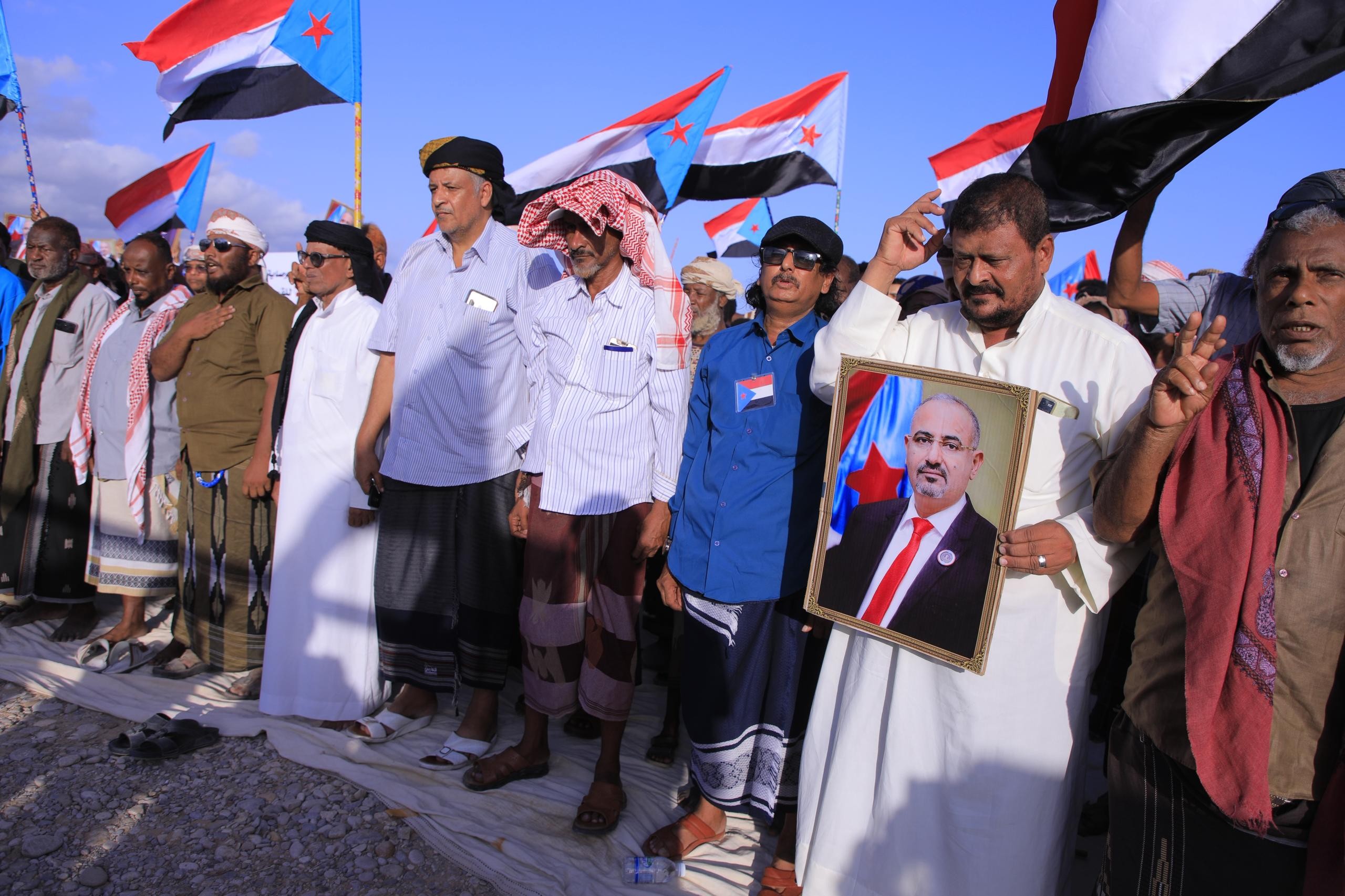 استجابة لدعوة المجلس الانتقالي.. وقفة احتجاجية في المهرة تضامنًا مع أبناء حضرموت استجابة لدعوة المجلس الانتقالي.. وقفة احتجاجية في المهرة تضامنًا مع أبناء حضرموت