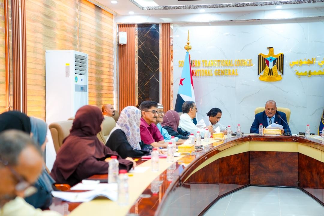 الهيئة الإدارية للجمعية الوطنية تجدد تمسكها بخيارها الوطني وترفض أوامر القبض بحق قيادات الانتقالي الهيئة الإدارية للجمعية الوطنية تجدد تمسكها بخيارها الوطني وترفض أوامر القبض بحق قيادات الانتقالي