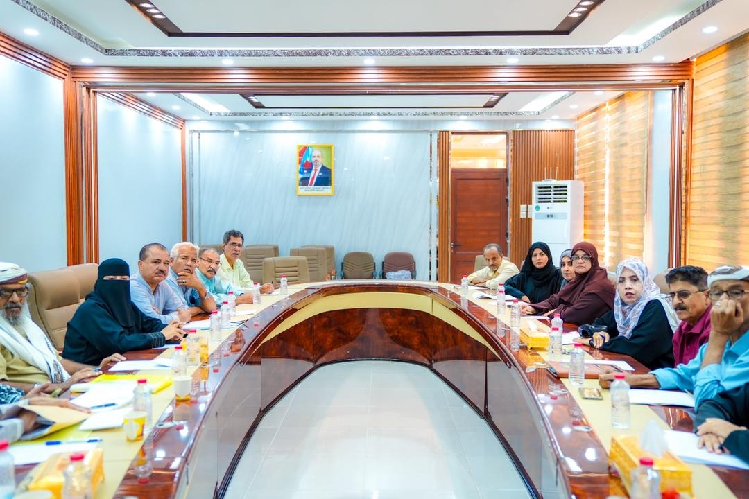الهيئة الإدارية للجمعية الوطنية تجدد تمسكها بخيارها الوطني وترفض أوامر القبض بحق قيادات الانتقالي الهيئة الإدارية للجمعية الوطنية تجدد تمسكها بخيارها الوطني وترفض أوامر القبض بحق قيادات الانتقالي