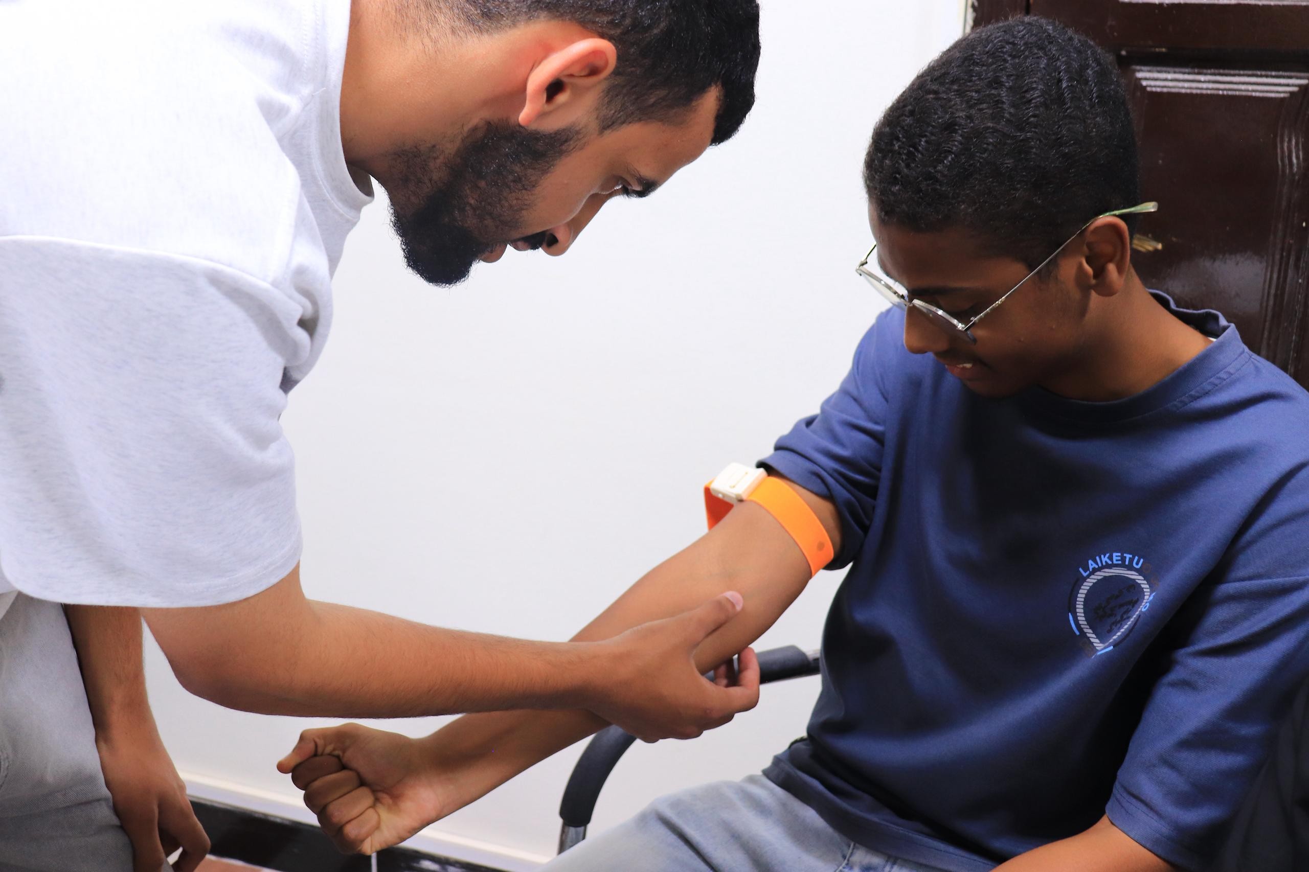 منسقية الانتقالي بكلية الطب بجامعة حضرموت تقيم ندوه علمية وعمليه بمناسبة اليوم العالمي للمختبرات منسقية الانتقالي بكلية الطب بجامعة حضرموت تقيم ندوه علمية وعمليه بمناسبة اليوم العالمي للمختبرات