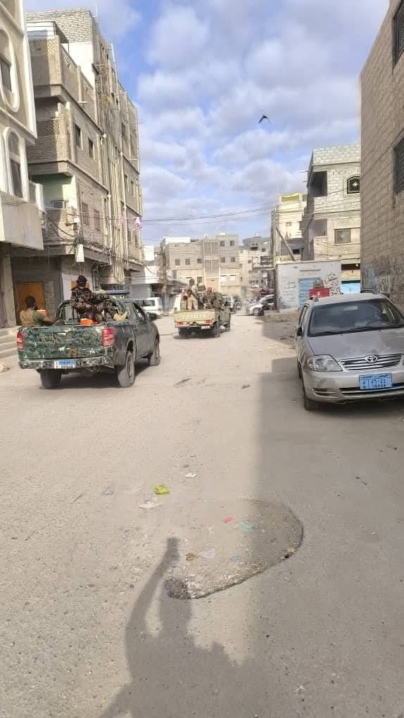 بالصور الاجهزة الامنية والعسكرية تقوم بحملة لضبط مطلوبين للجهات القضائية بالمكلا بالصور الاجهزة الامنية والعسكرية تقوم بحملة لضبط مطلوبين للجهات القضائية بالمكلا