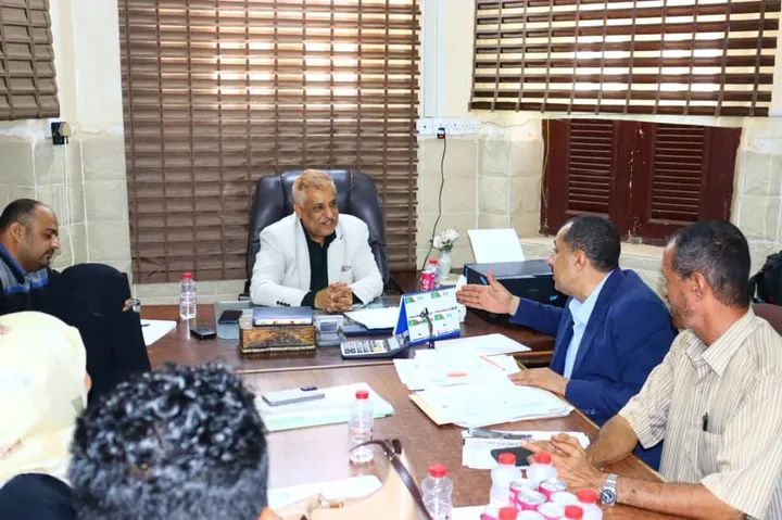 بتوجيهات النائب العام.. تحرك قضائي عاجل للتحقيق في الاعتداءات على المسطحات المائية بعدن - بتوجيهات النائب العام.. تحرك قضائي عاجل للتحقيق في الاعتداءات على المسطحات المائية بعدن -