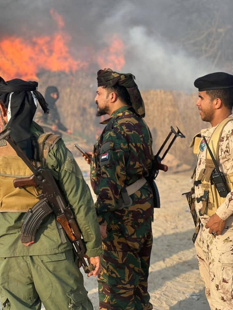 بالصور .. حملة الامنية بتوجيهات محافظ أبين لمداهمة معسكرات التهريب في أحور بالصور .. حملة الامنية بتوجيهات محافظ أبين لمداهمة معسكرات التهريب في أحور