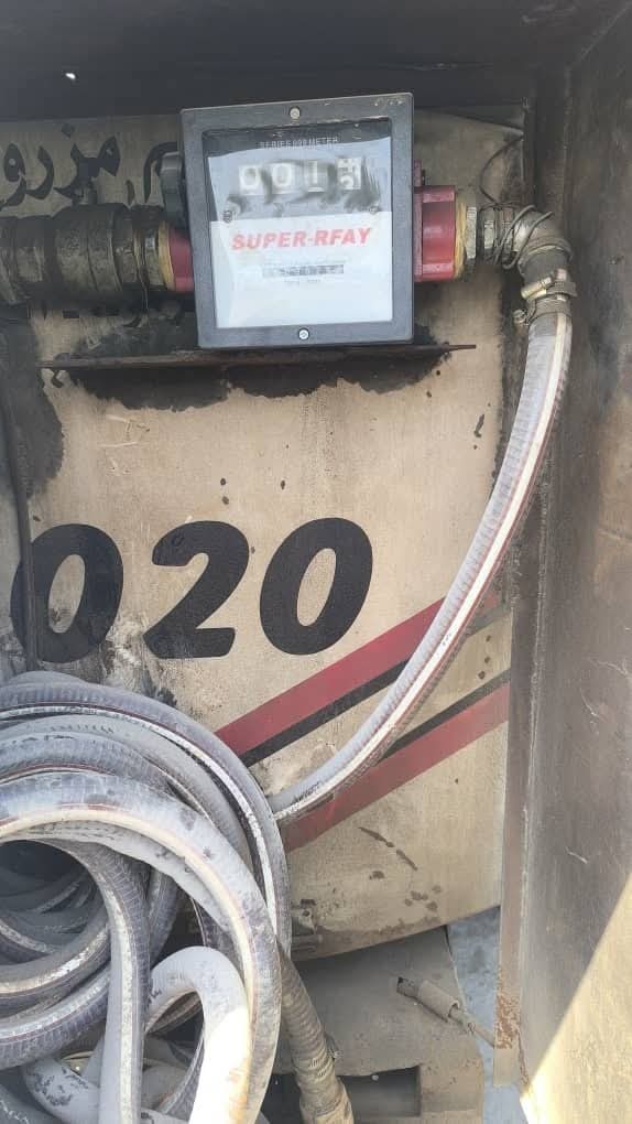 بالصور عملية أمنية خاطفة تضبط مستودعاً لتهريب الديزل في منطقة الريان بالمكلا بالصور عملية أمنية خاطفة تضبط مستودعاً لتهريب الديزل في منطقة الريان بالمكلا