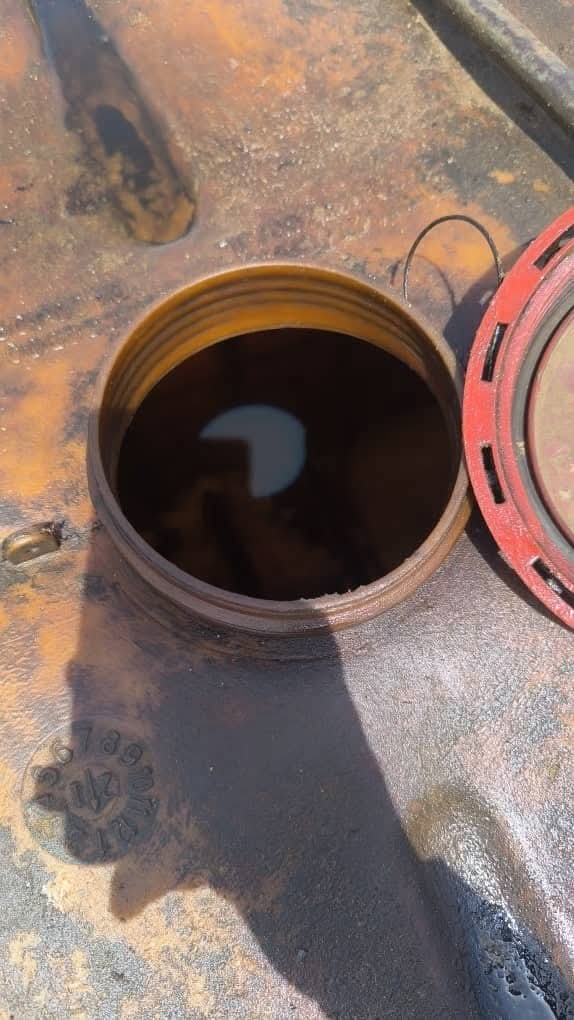 بالصور عملية أمنية خاطفة تضبط مستودعاً لتهريب الديزل في منطقة الريان بالمكلا بالصور عملية أمنية خاطفة تضبط مستودعاً لتهريب الديزل في منطقة الريان بالمكلا