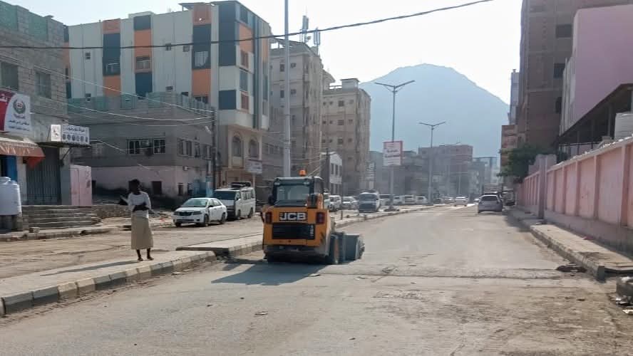 المكلا تشهد حراكًا ميدانيًا واسعًا ضمن حملة “نظيفة بأهلها” لتعزيز المشهد الحضاري المكلا تشهد حراكًا ميدانيًا واسعًا ضمن حملة “نظيفة بأهلها” لتعزيز المشهد الحضاري