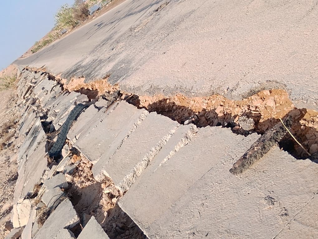 بالصور …الخط الدولي تريم – ثمود – شحن في خطر… يا حكومة بالصور …الخط الدولي تريم – ثمود – شحن في خطر… يا حكومة