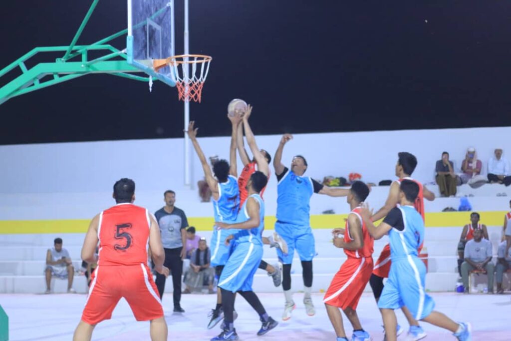 برعاية عضو المجلس الرئاسي محافظ حضرموت ووزير الشباب والرياضةبتمويل من البرنامج السعودي لتنمية وإعمار اليمن …فوز شبام وسيئون على البرق والوحدة بتريم في أفتتاح المجموعة الأولى لبطولة البرنامج السعودي لكرة السلة برعاية عضو المجلس الرئاسي محافظ حضرموت ووزير الشباب والرياضةبتمويل من البرنامج السعودي لتنمية وإعمار اليمن …فوز شبام وسيئون على البرق والوحدة بتريم في أفتتاح المجموعة الأولى لبطولة البرنامج السعودي لكرة السلة