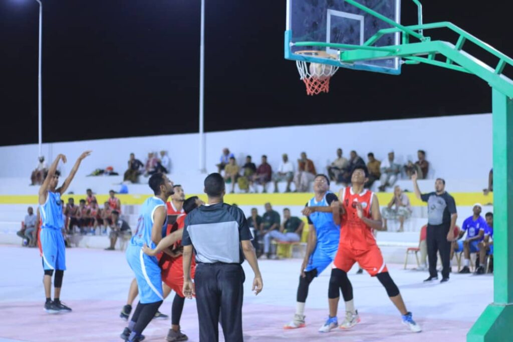 برعاية عضو المجلس الرئاسي محافظ حضرموت ووزير الشباب والرياضةبتمويل من البرنامج السعودي لتنمية وإعمار اليمن …فوز شبام وسيئون على البرق والوحدة بتريم في أفتتاح المجموعة الأولى لبطولة البرنامج السعودي لكرة السلة برعاية عضو المجلس الرئاسي محافظ حضرموت ووزير الشباب والرياضةبتمويل من البرنامج السعودي لتنمية وإعمار اليمن …فوز شبام وسيئون على البرق والوحدة بتريم في أفتتاح المجموعة الأولى لبطولة البرنامج السعودي لكرة السلة