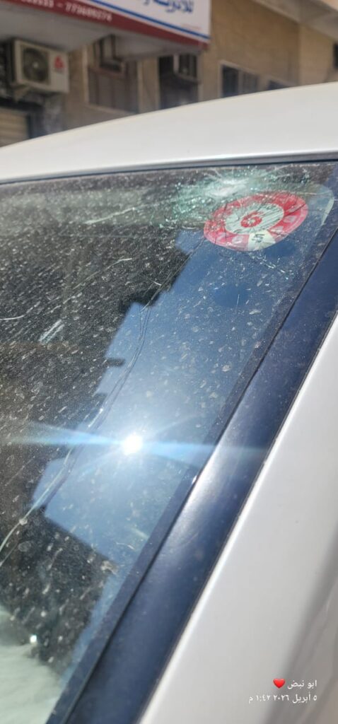 رصاصة طائشة تخترق زجاج سيارة مواطن بديس المكلا "صور" رصاصة طائشة تخترق زجاج سيارة مواطن بديس المكلا "صور"