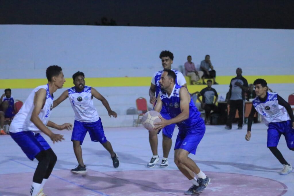 التعاون يوقف اتحاد حضرموت ويتصدر الترتيب بفارق الأسكور والهلال يتجاوز السلام في المجموعة الثانية لبطولة البرنامج السعودي لكرة السلة. التعاون يوقف اتحاد حضرموت ويتصدر الترتيب بفارق الأسكور والهلال يتجاوز السلام في المجموعة الثانية لبطولة البرنامج السعودي لكرة السلة.